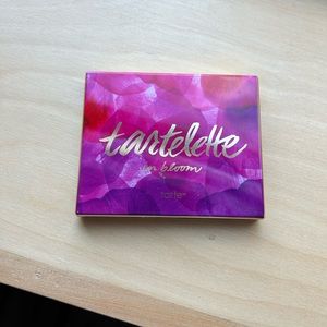 Tarte Tartelette in Bloom Palette